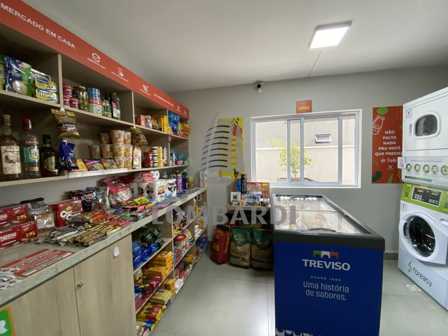 One-bedroom apartment with a washing machine in Curitiba — photo 4