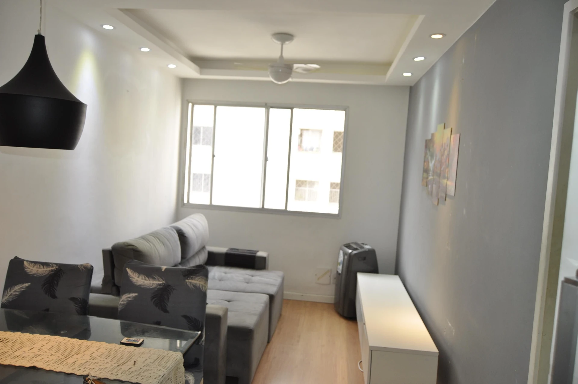 Furnished 2-bedroom apartment with a real workspace desk — photo 3