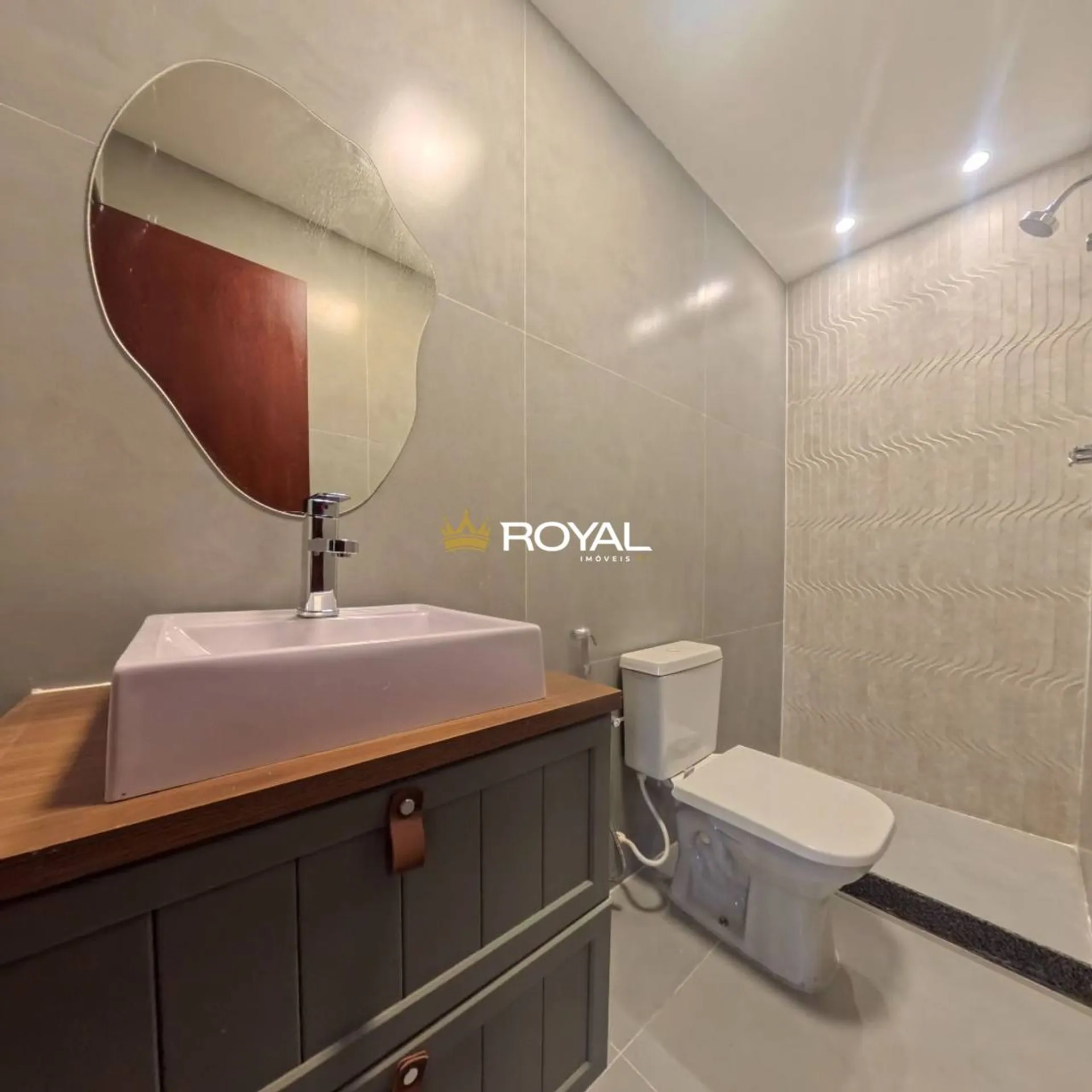 Apartment, 76 m², with wood or laminate floors — photo 4