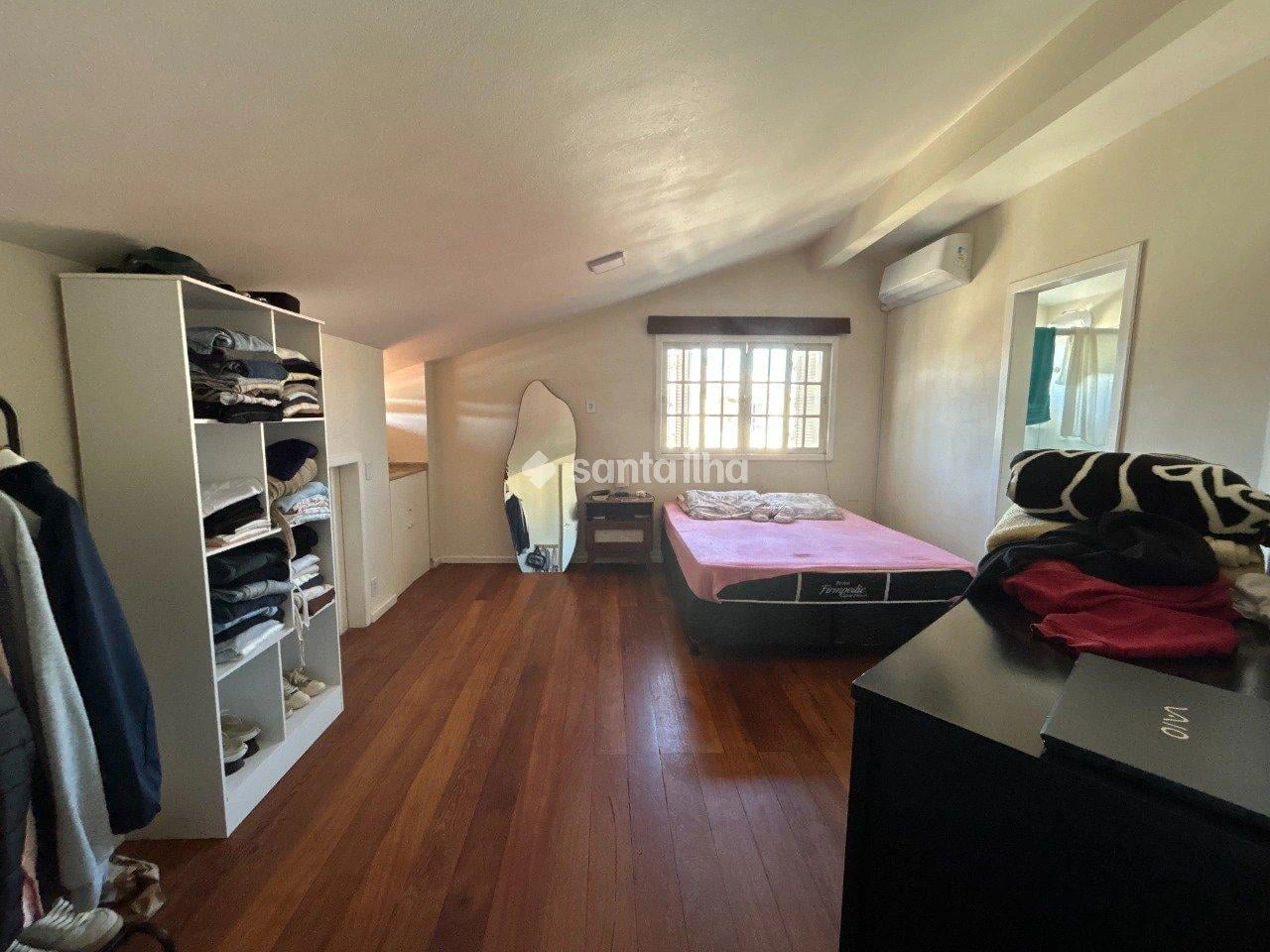 Casa de 300 m² con bañera y balcón gourmet — photo 14