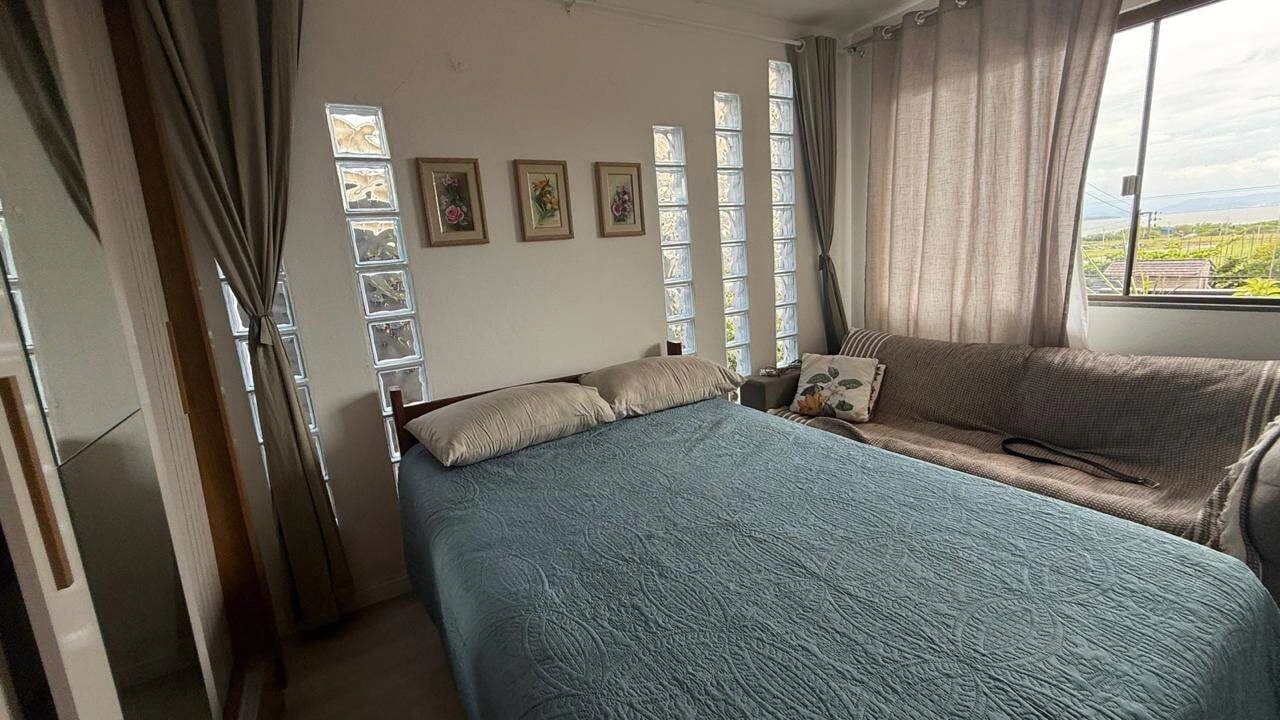 Ventanales de piso a techo y 3 dormitorios: casa de 60 m² — photo 7