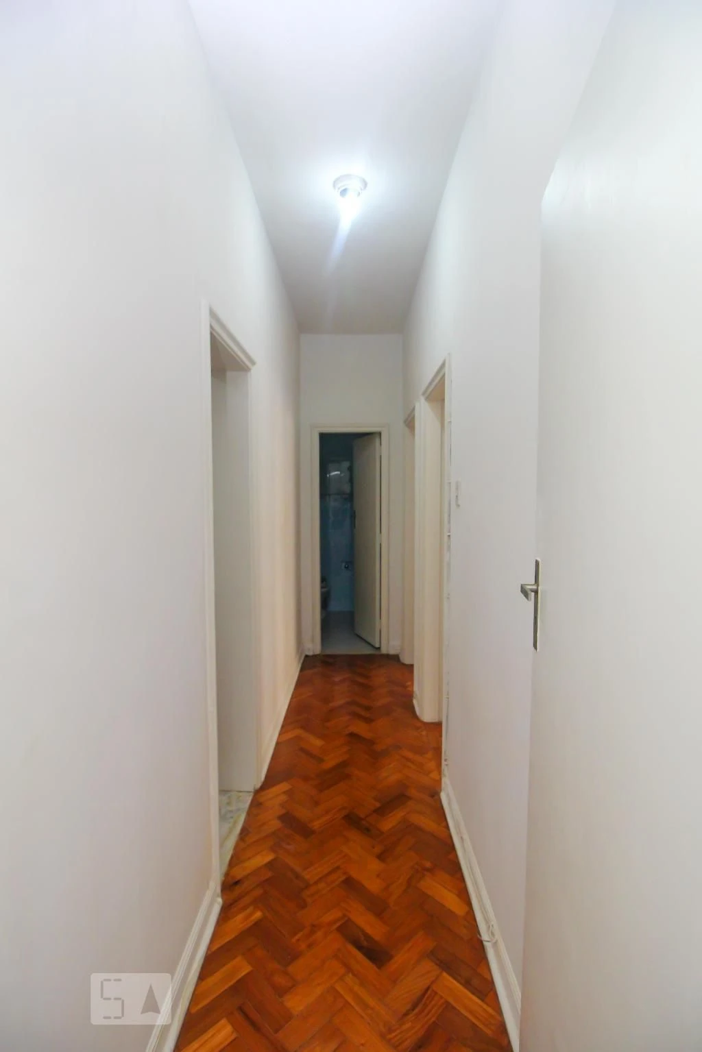 Rental apartment with 2 bedrooms and a balcony — photo 34