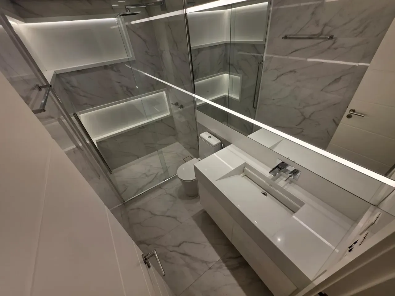 Casa em condomínio com 5 quartos e 5 banheiros — photo 29