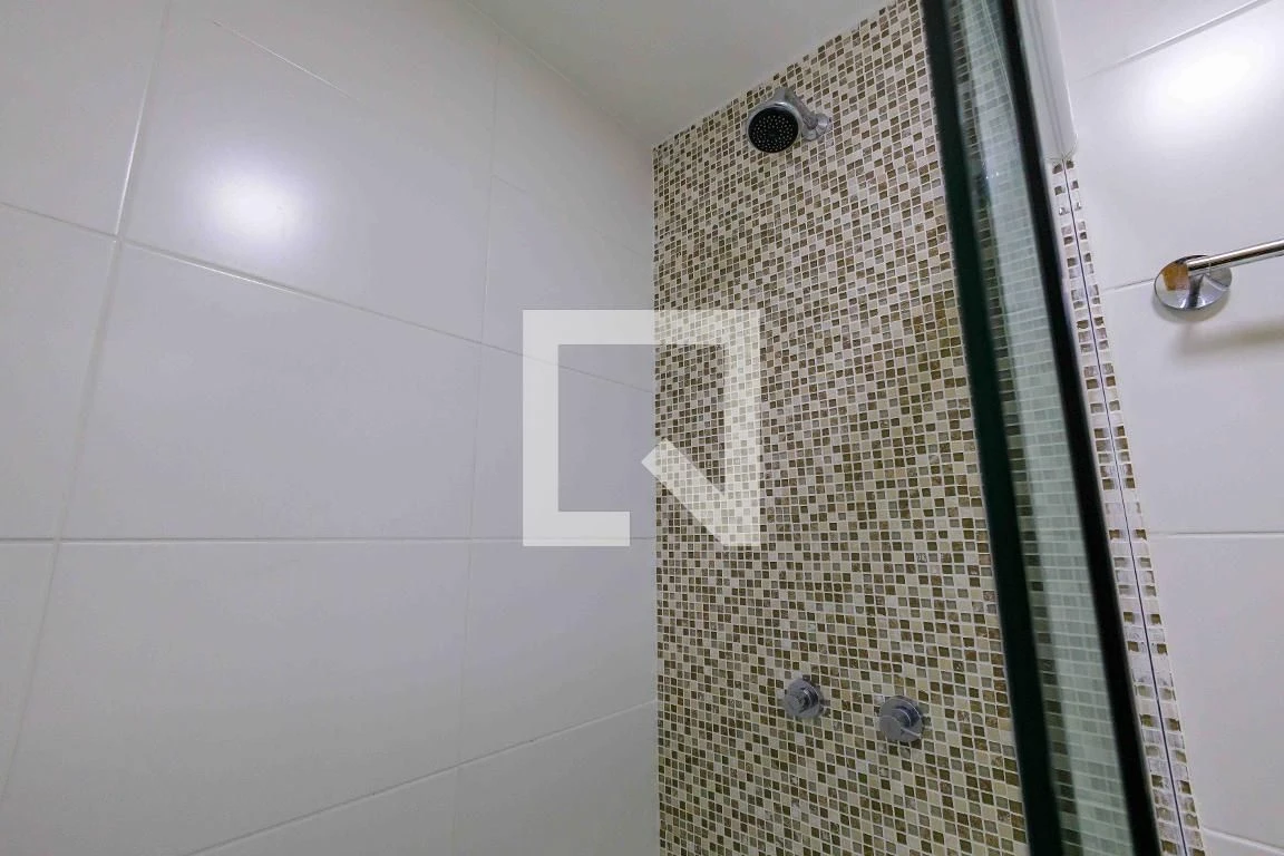 Apartamento mobiliado com 4 quartos e 4 banheiros — photo 60