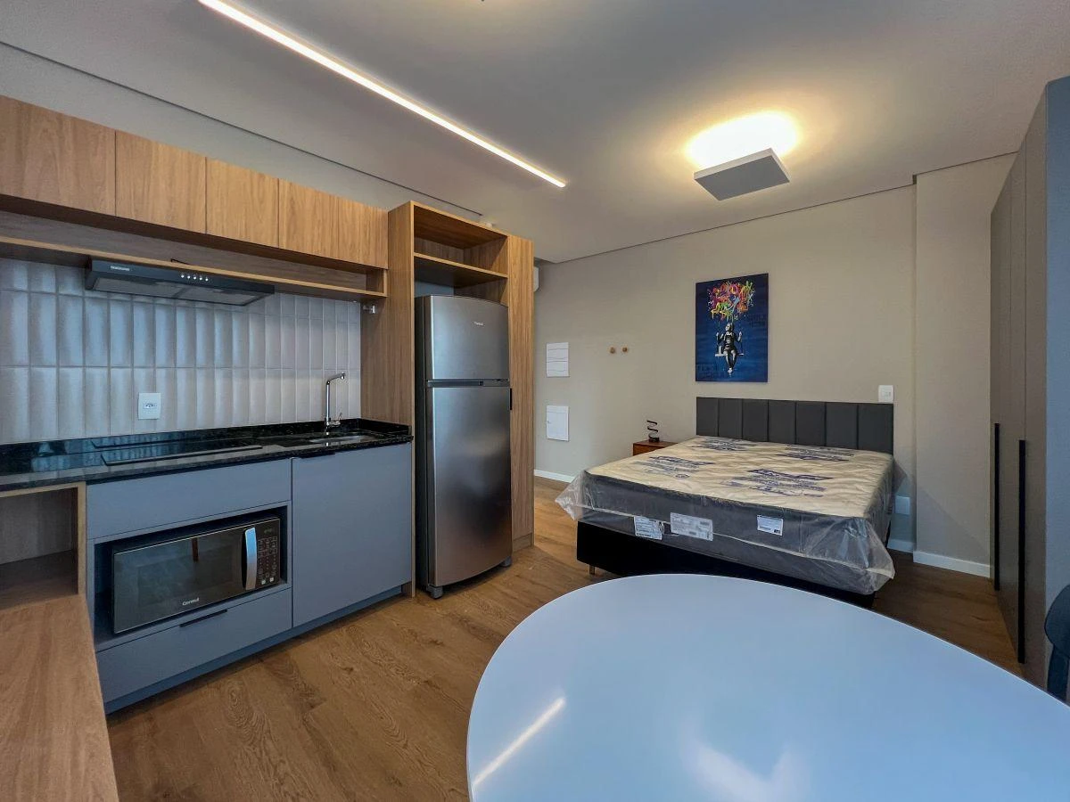 Studio mobiliado de 40 m² com cooktop compacto — photo 2