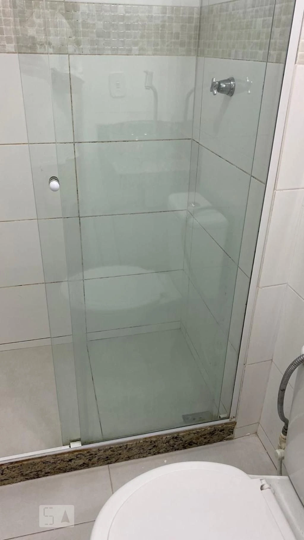 2-bedroom apartment in a building with a pool — photo 3
