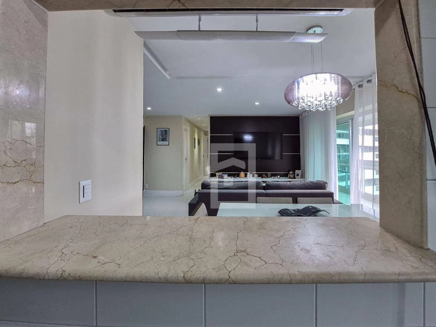 Furnished 235 m² apartment with 4 bedrooms — photo 29