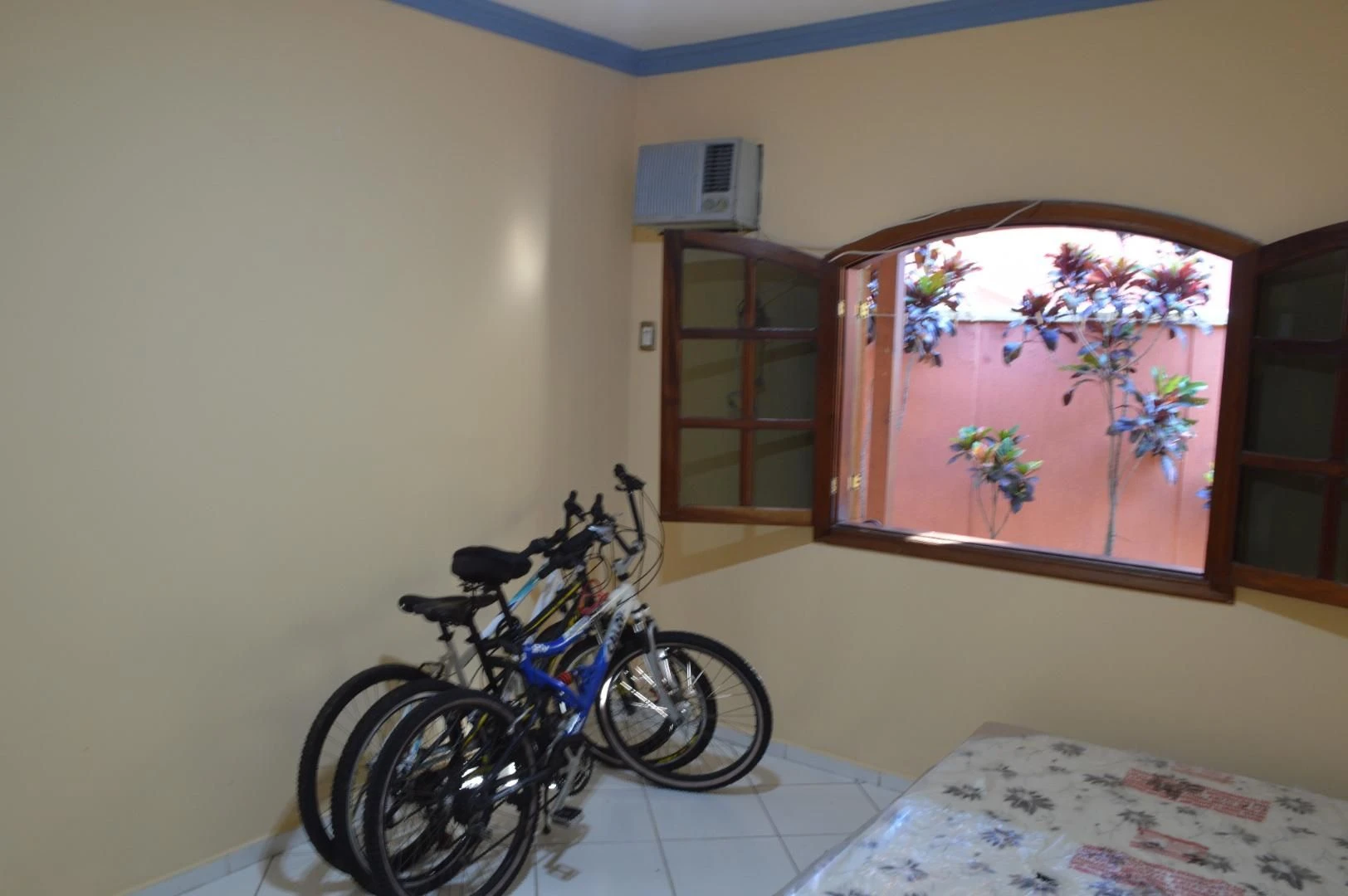Casa amueblada con 4 dormitorios y 4 baños — photo 73
