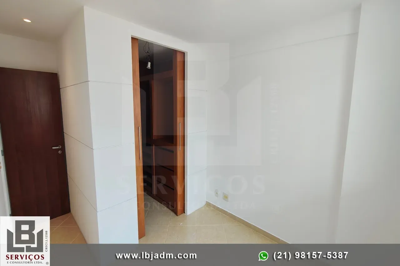 Apartment on the 2nd floor with a walk-in closet — photo 10