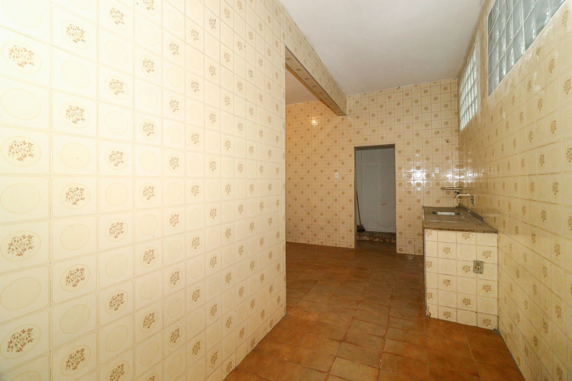 Будинок із 3 спальнями та садом — photo 19