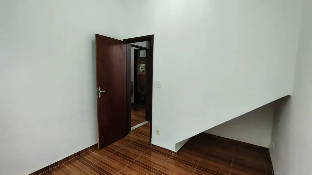 Unfurnished house with 5 bedrooms and a separate kitchen — photo 20