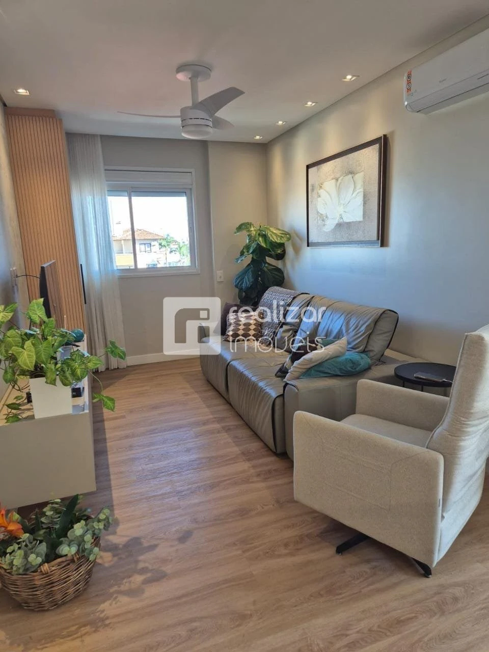 Private pool in a 4-bedroom apartment, 168 m² — photo 13