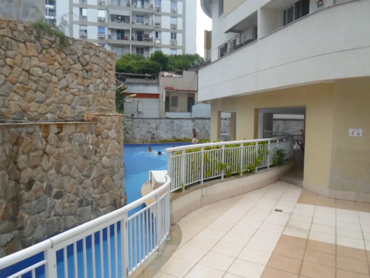 Apartamento de 3 quartos em condomínio com academia — photo 27