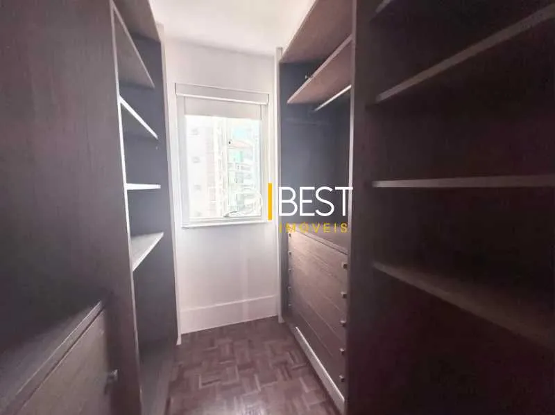 Unfurnished apartment with 4 bedrooms and 5 bathrooms — photo 3