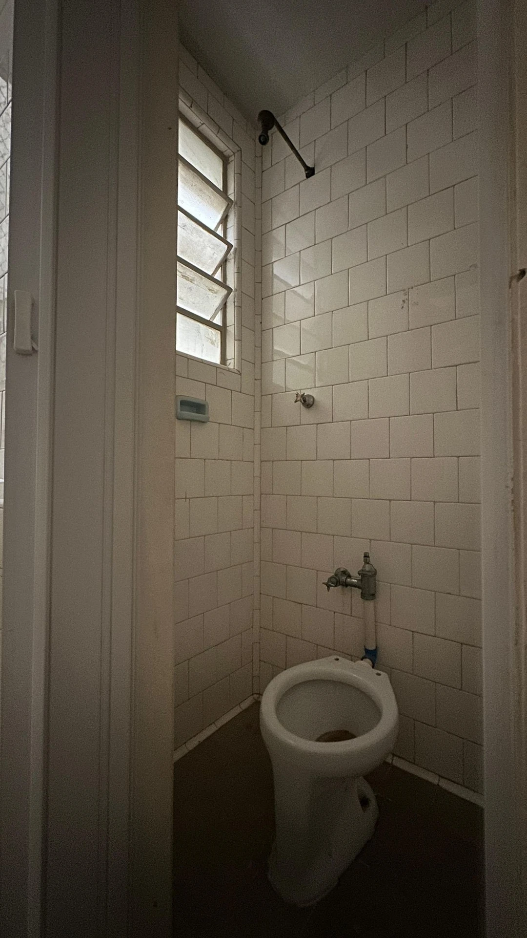1-bedroom apartment with a separate kitchen and no parking — photo 27