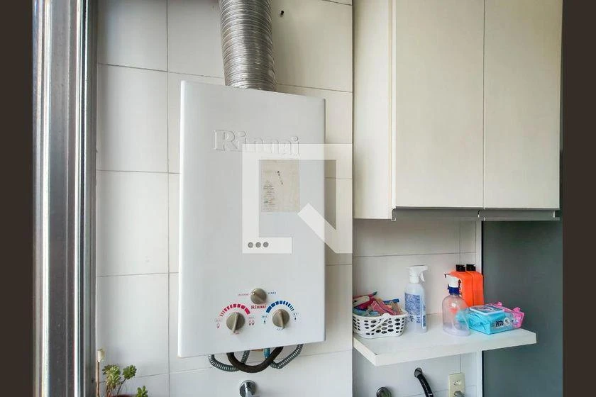 Квартира 69 м² із заскленим балконом та видом на гори — photo 27