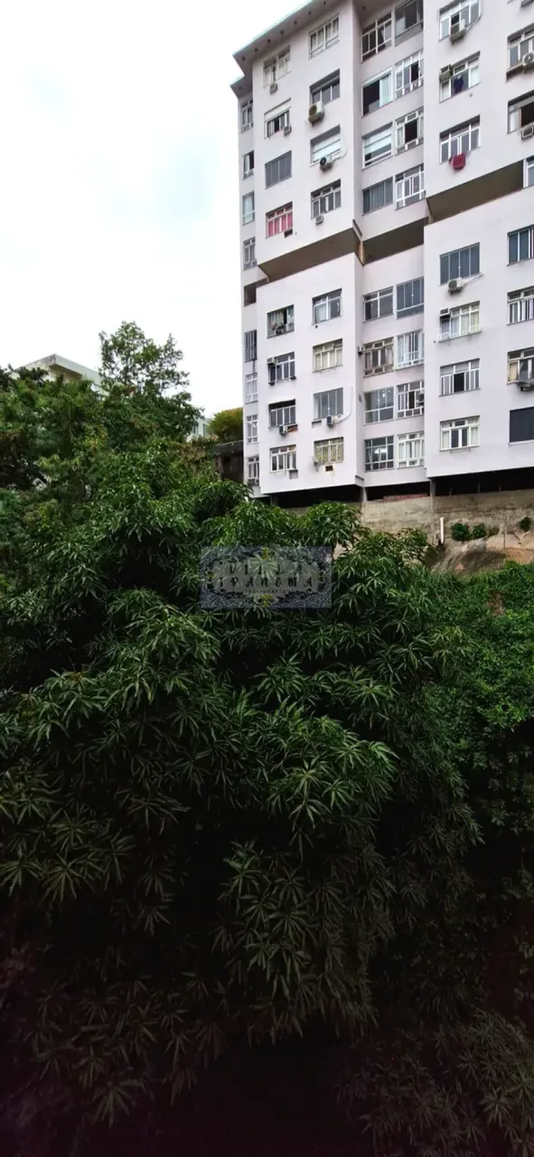 Furnished 1-bedroom apartment with a glassed-in balcony — photo 18