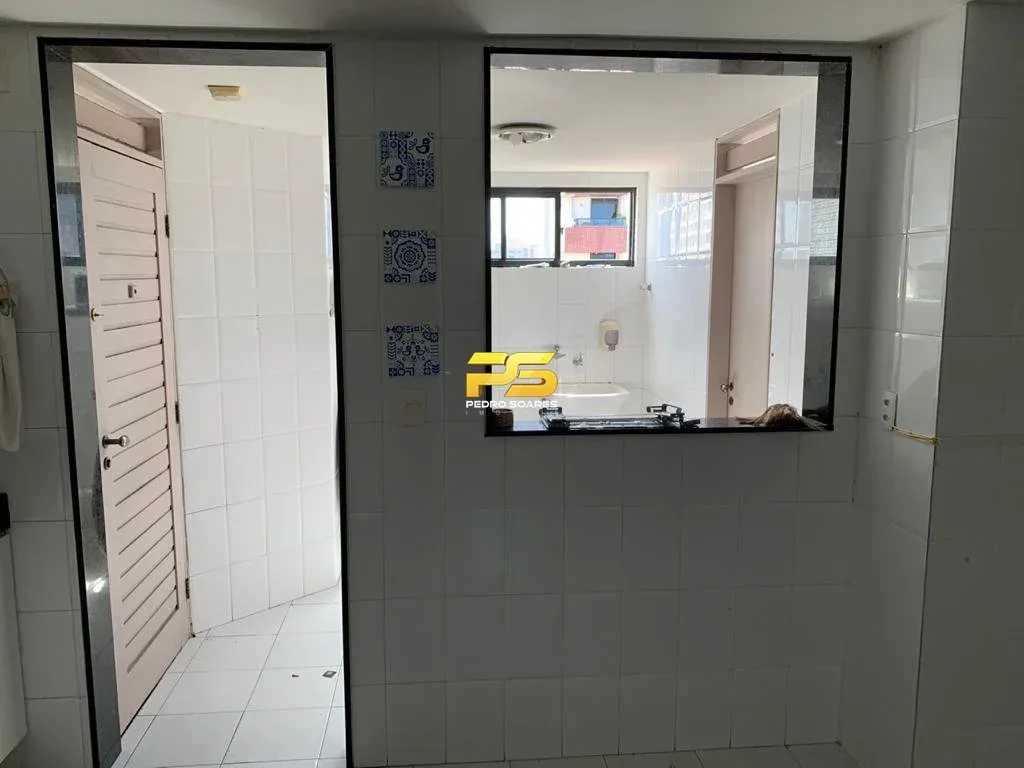 Квартира 204 м² з 3 спальнями з ванною і 2 паркомісцями — photo 28