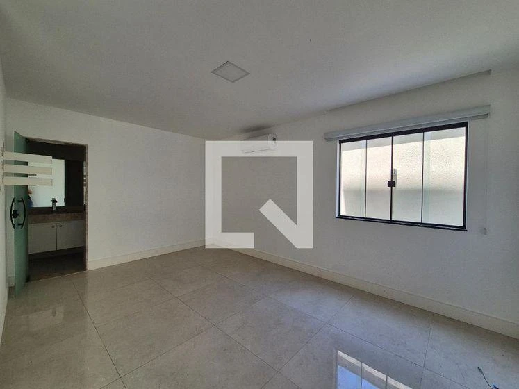 Floor-to-ceiling windows in a 4-bedroom house, 430 m² — photo 6