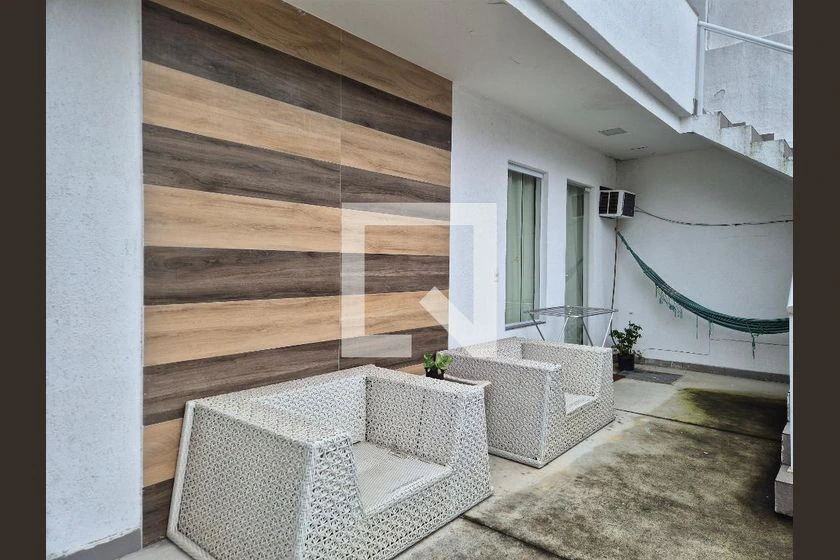 Furnished 30 m² apartment with balcony and 1 bedroom — photo 14