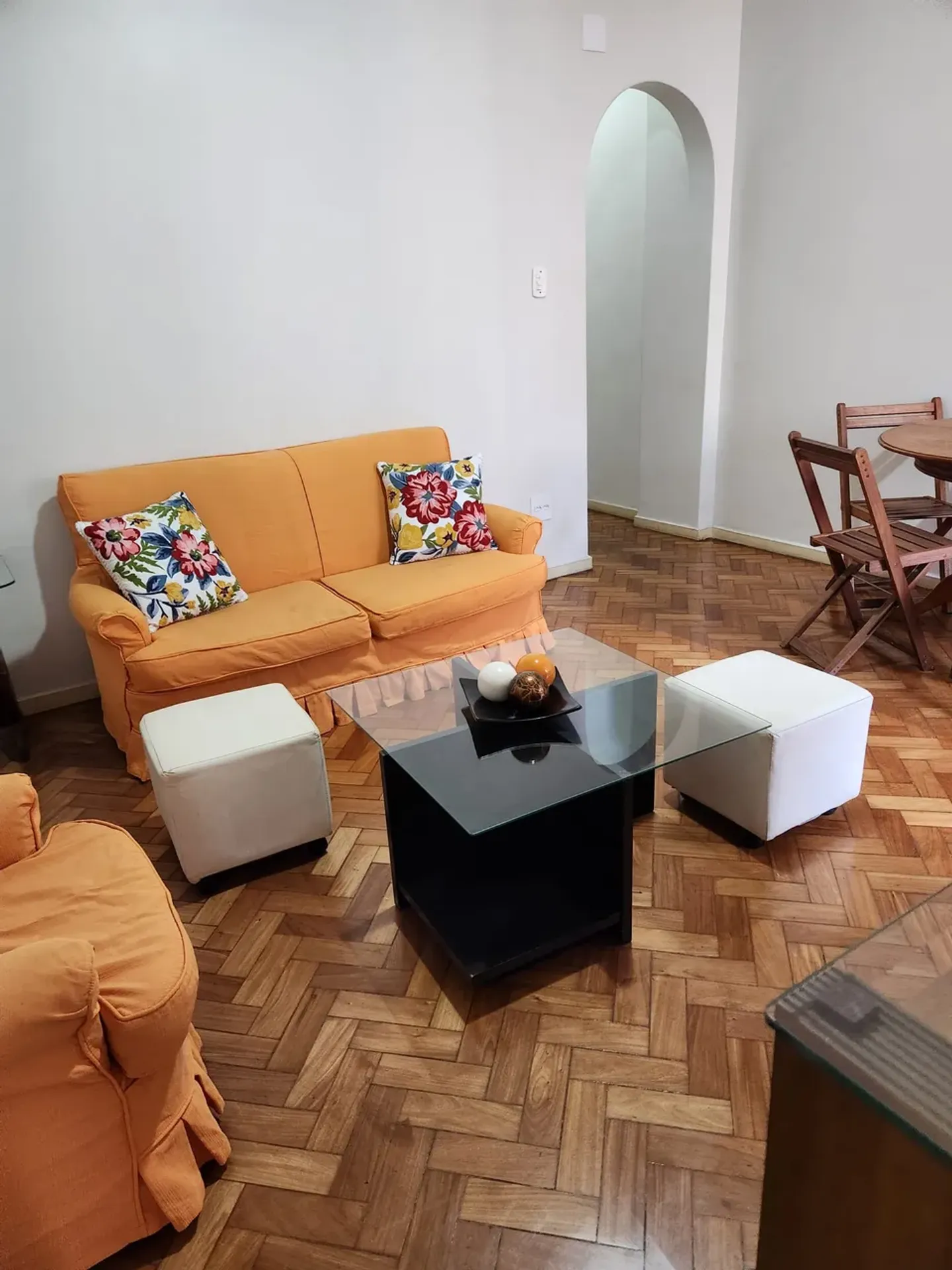 Furnished apartment, 40 m², with a glass-enclosed balcony — photo 20
