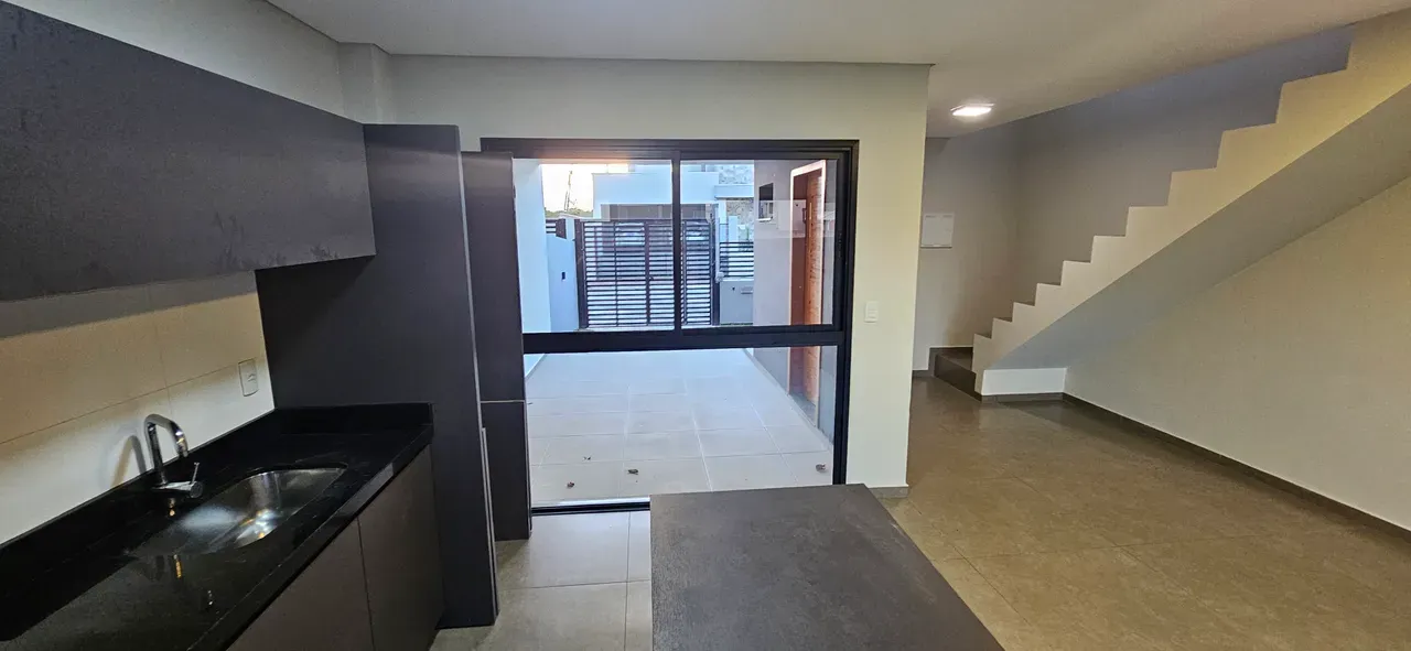 3-bedroom house with a garden in Florianópolis — photo 12