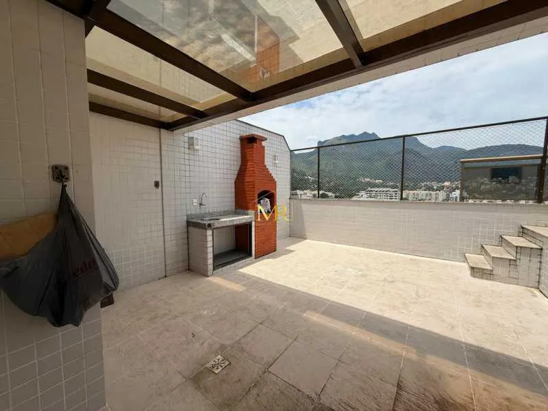 Apartment, 135 m², with a grill on the balcony