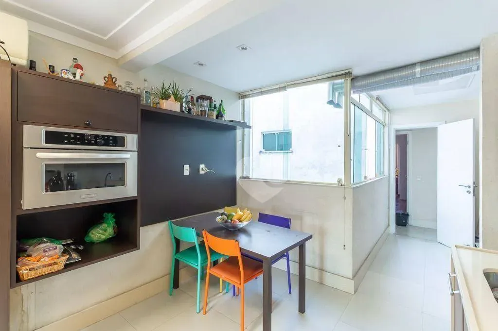 Furnished 574 m² apartment with 4 en-suite bedrooms — photo 40