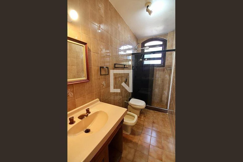 Casa com 6 quartos e 600 m² para aluguel — photo 46