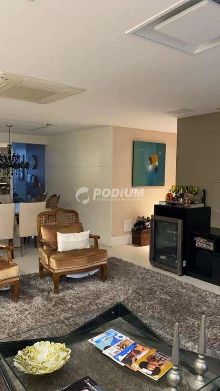 Cobertura duplex mobiliada com terraço e 360 m² — photo 16