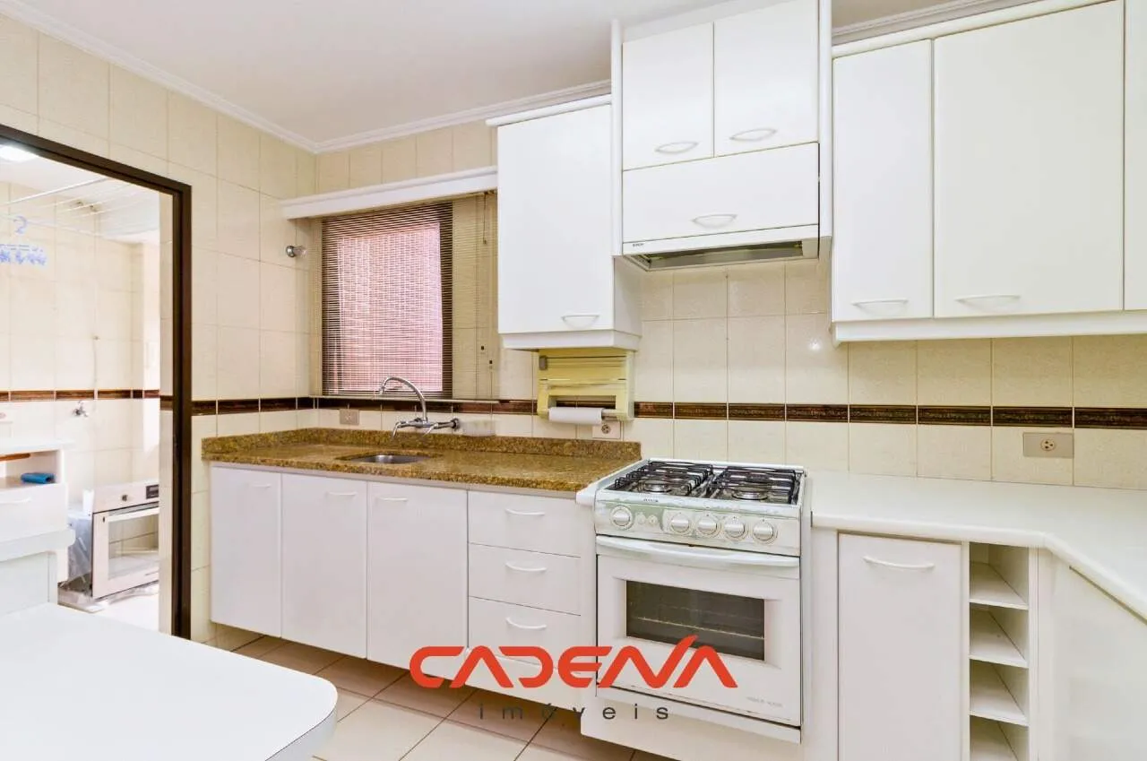 3-bedroom apartment with 1 en-suite and 1 parking space 143 m² — photo 2