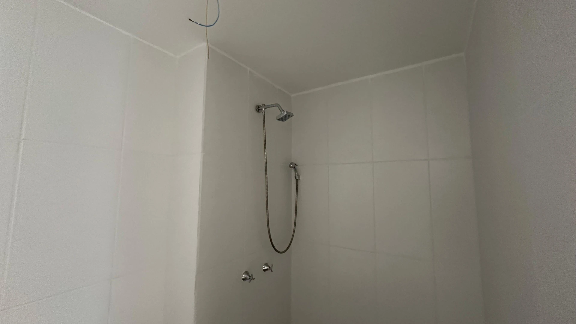2-bedroom apartment with separate kitchen and pets allowed — photo 23