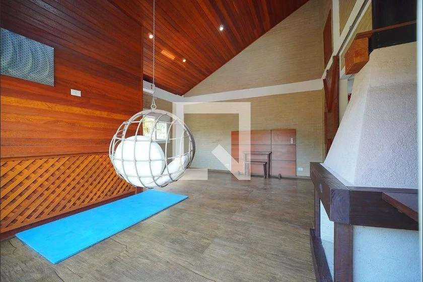 Rental house with 2 bedrooms, 425 m² and a balcony — photo 25
