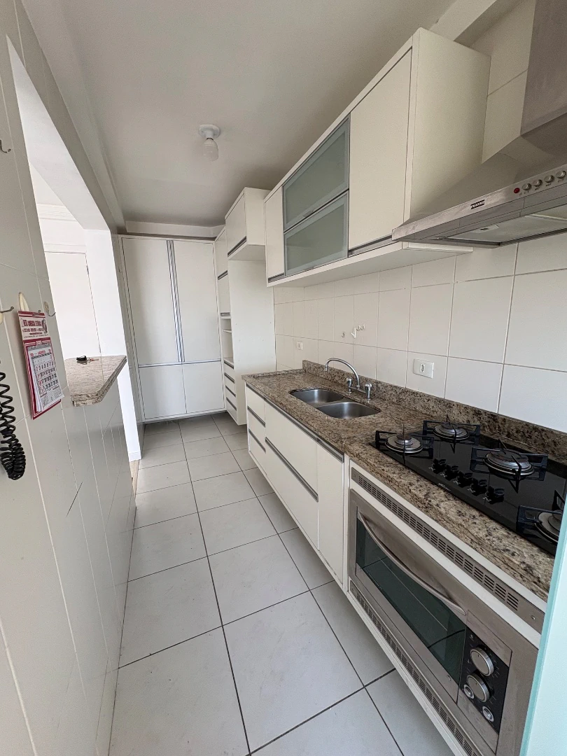 Apartamento de 2 quartos em condomínio com academia — photo 4