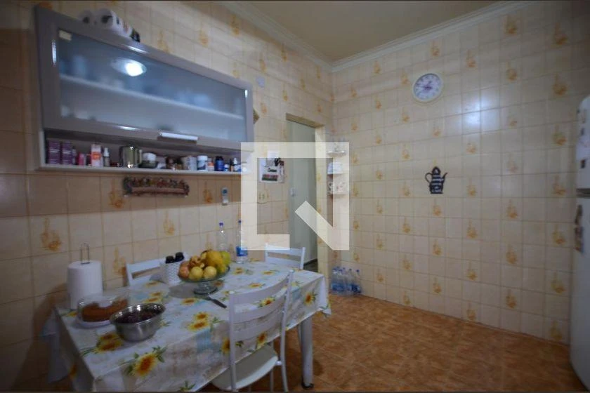 Furnished 231 m² house with 3 bedrooms and a balcony — photo 9