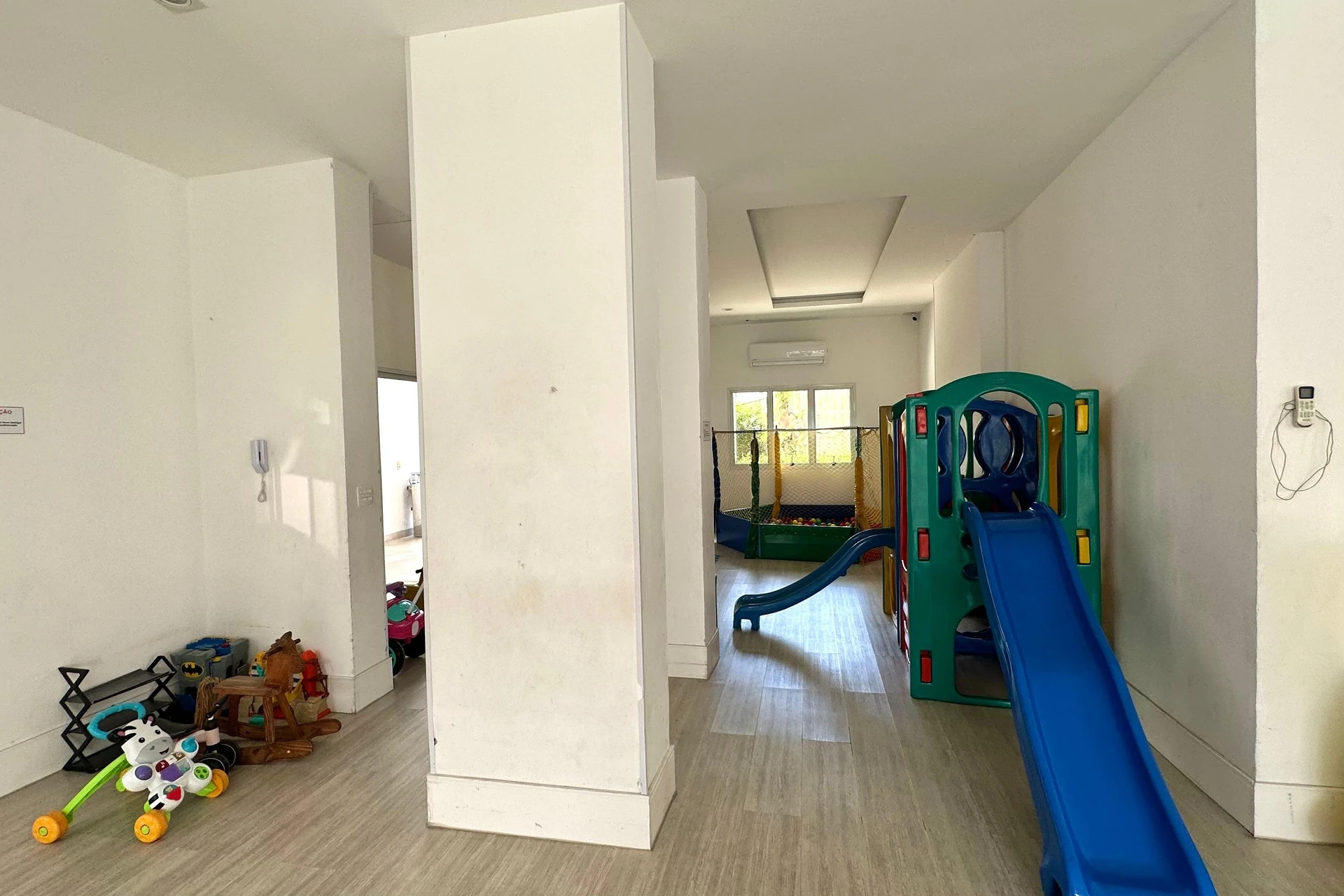 Apartamento de 3 quartos com vista para a água — photo 2