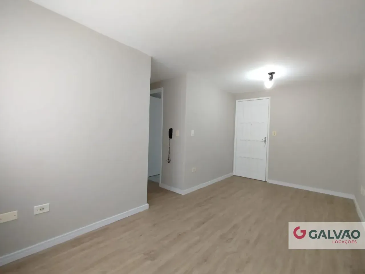 Apartamento térreo de 54 m² com armários na cozinha — photo 2