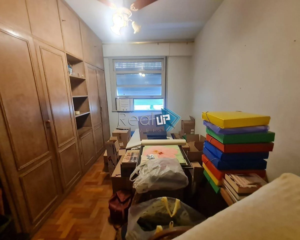 Apartment with 4 bedrooms and 5 bathrooms and 2 parking spaces — photo 24