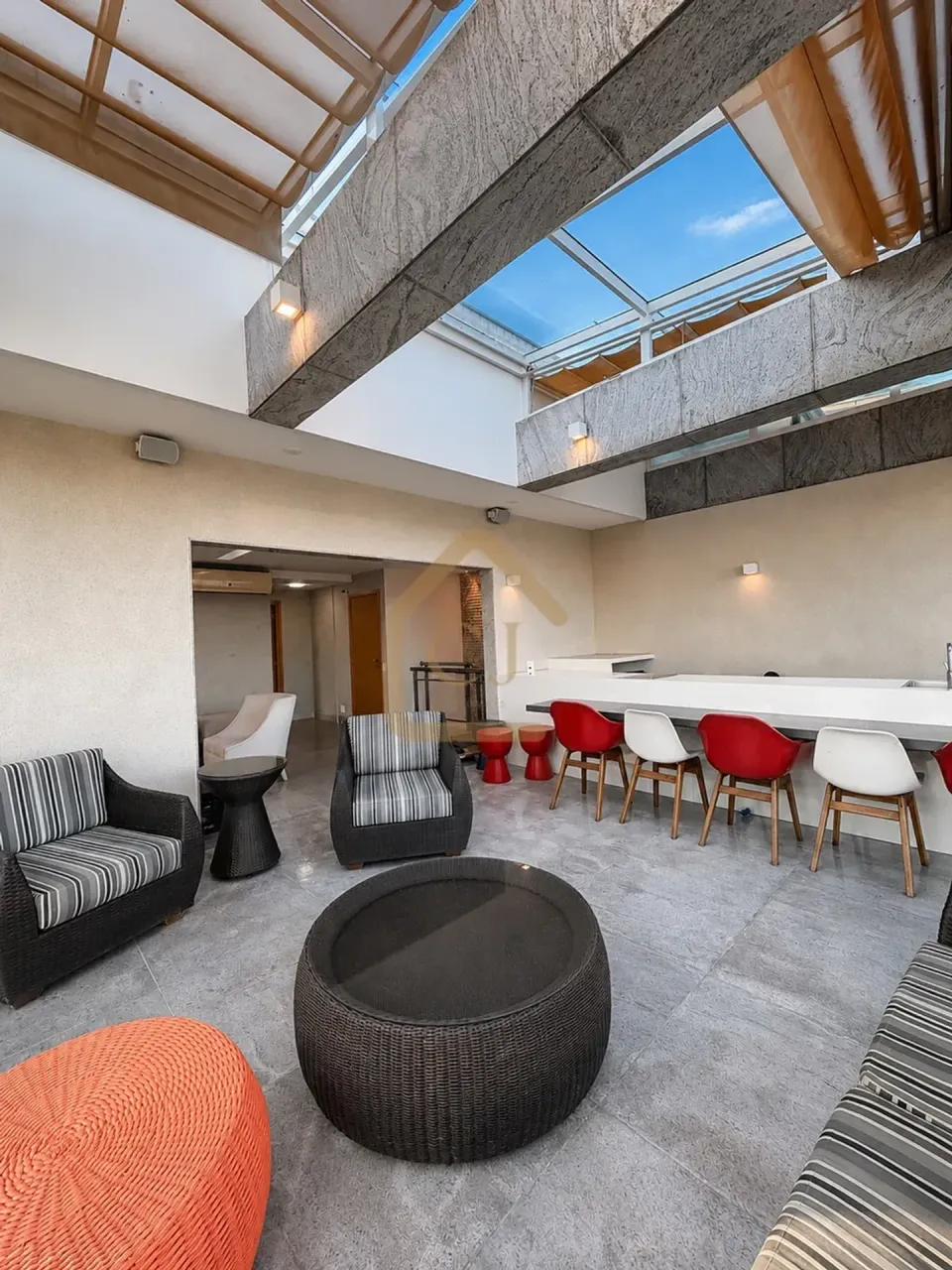 Furnished duplex penthouse 354 m² with 4 bedrooms — photo 13