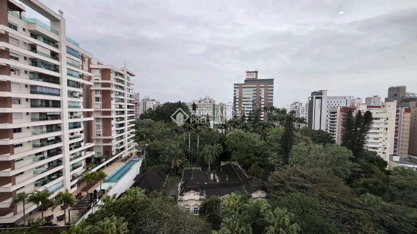 Вид на парк та 2 спальні: квартира 40 м² — photo 7