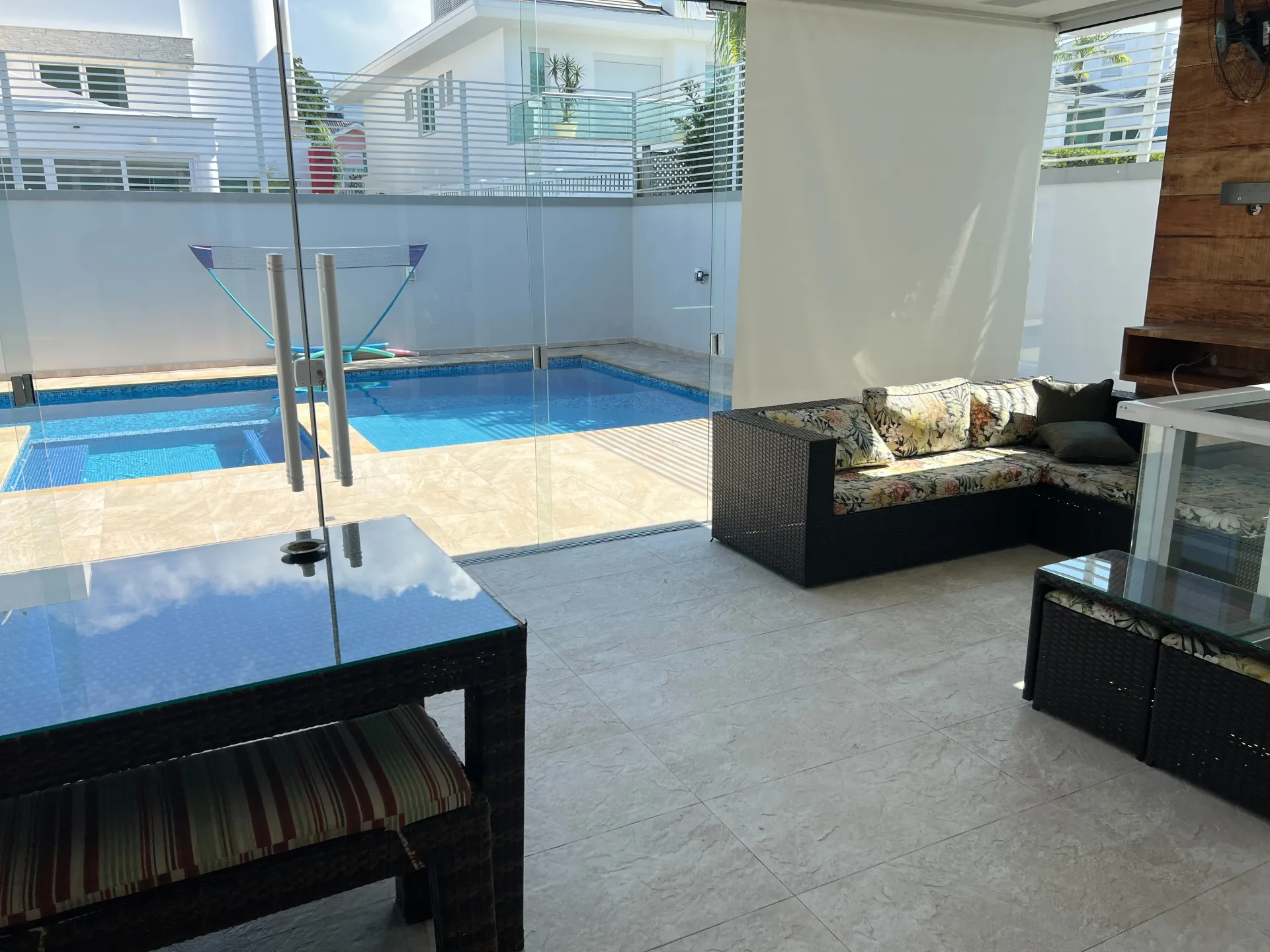 Furnished house with 6 en-suite bedrooms and private BBQ — photo 28