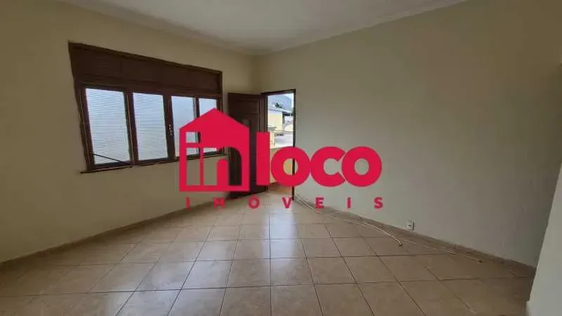 1-bedroom apartment with a balcony and separate kitchen — photo 12