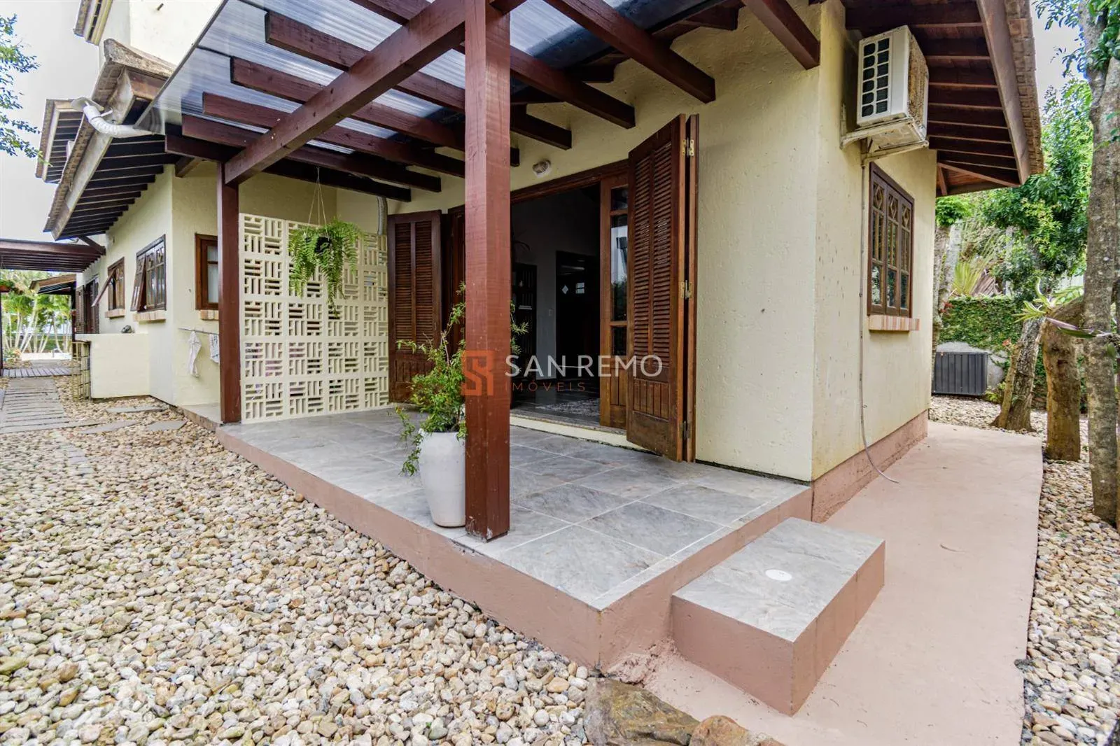Casa mobiliada com 4 suítes e varanda privativa — photo 26