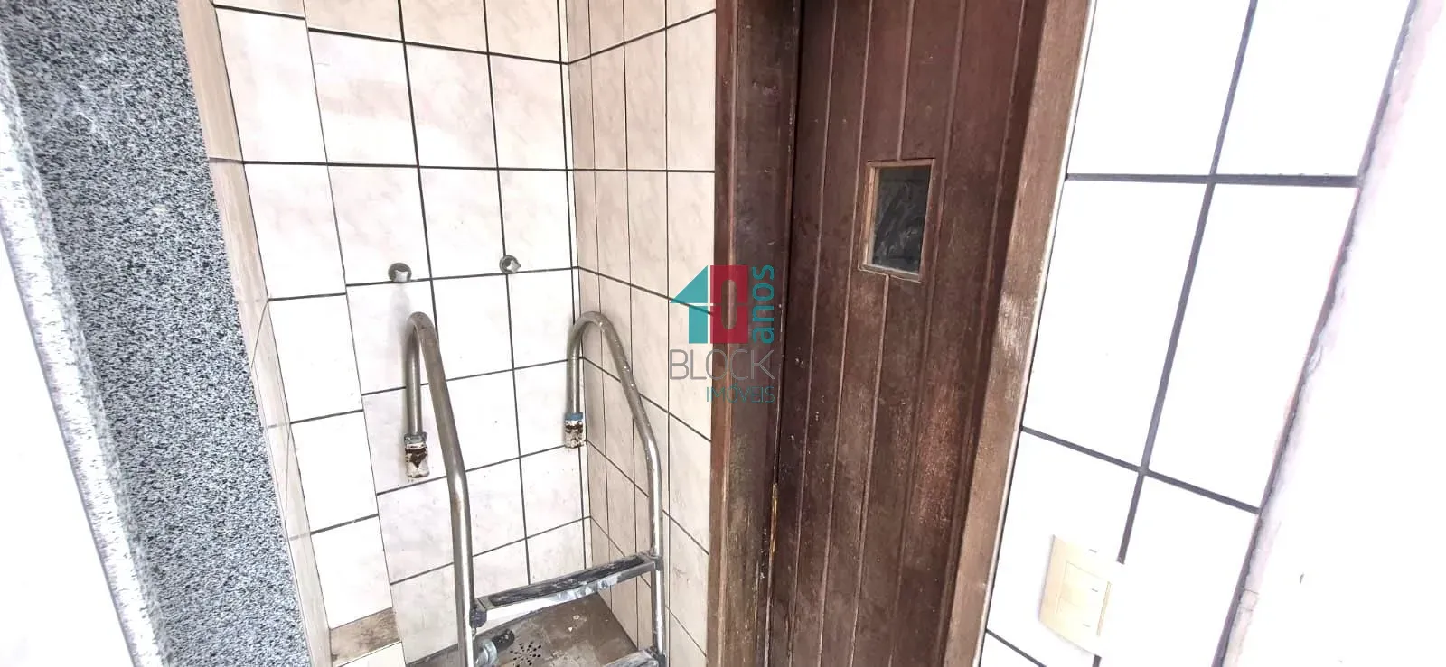 Apartamento com 4 quartos e cozinha separada — photo 27