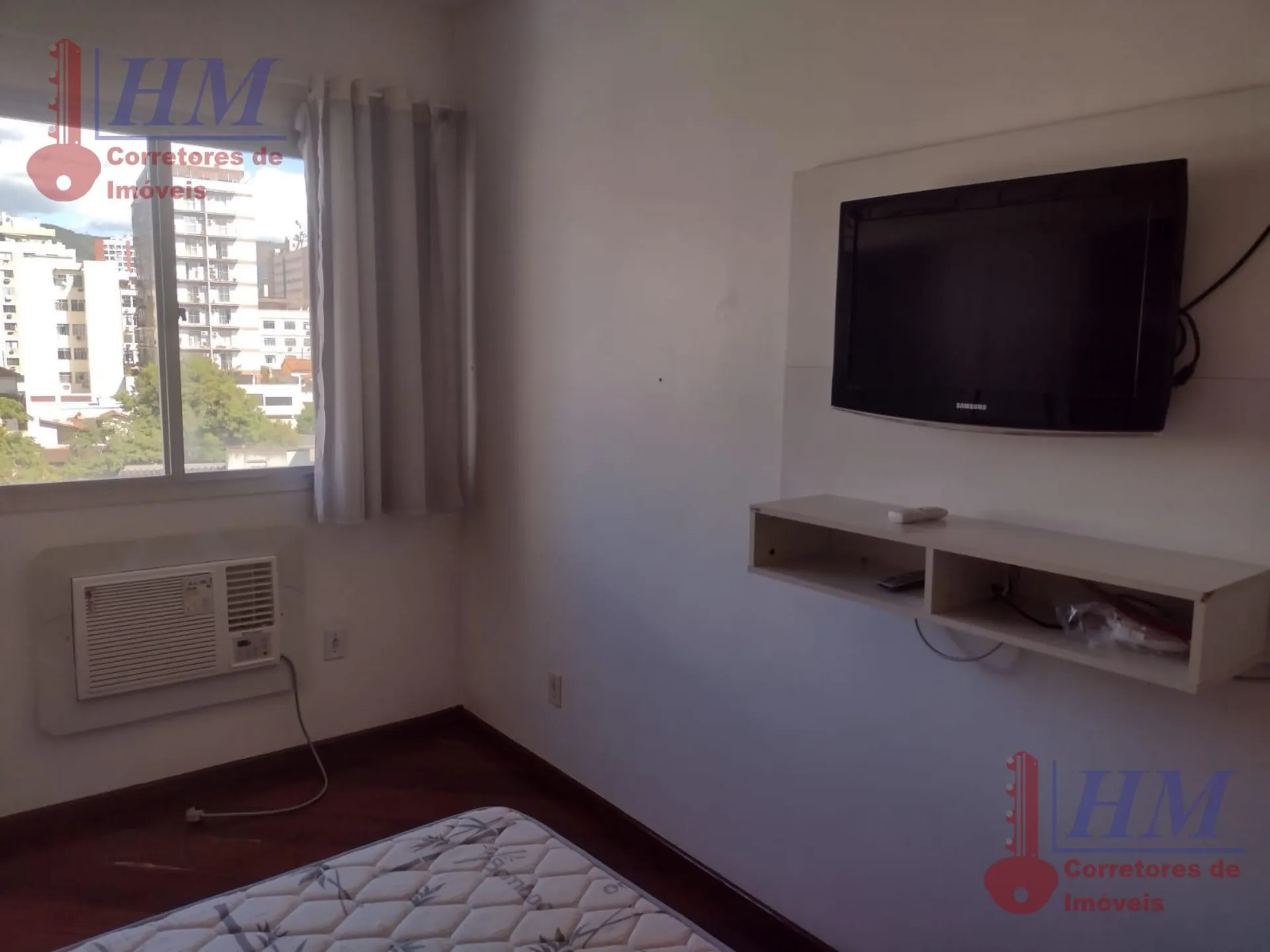Furnished apartment, 67 m², with a glass-enclosed balcony — photo 5