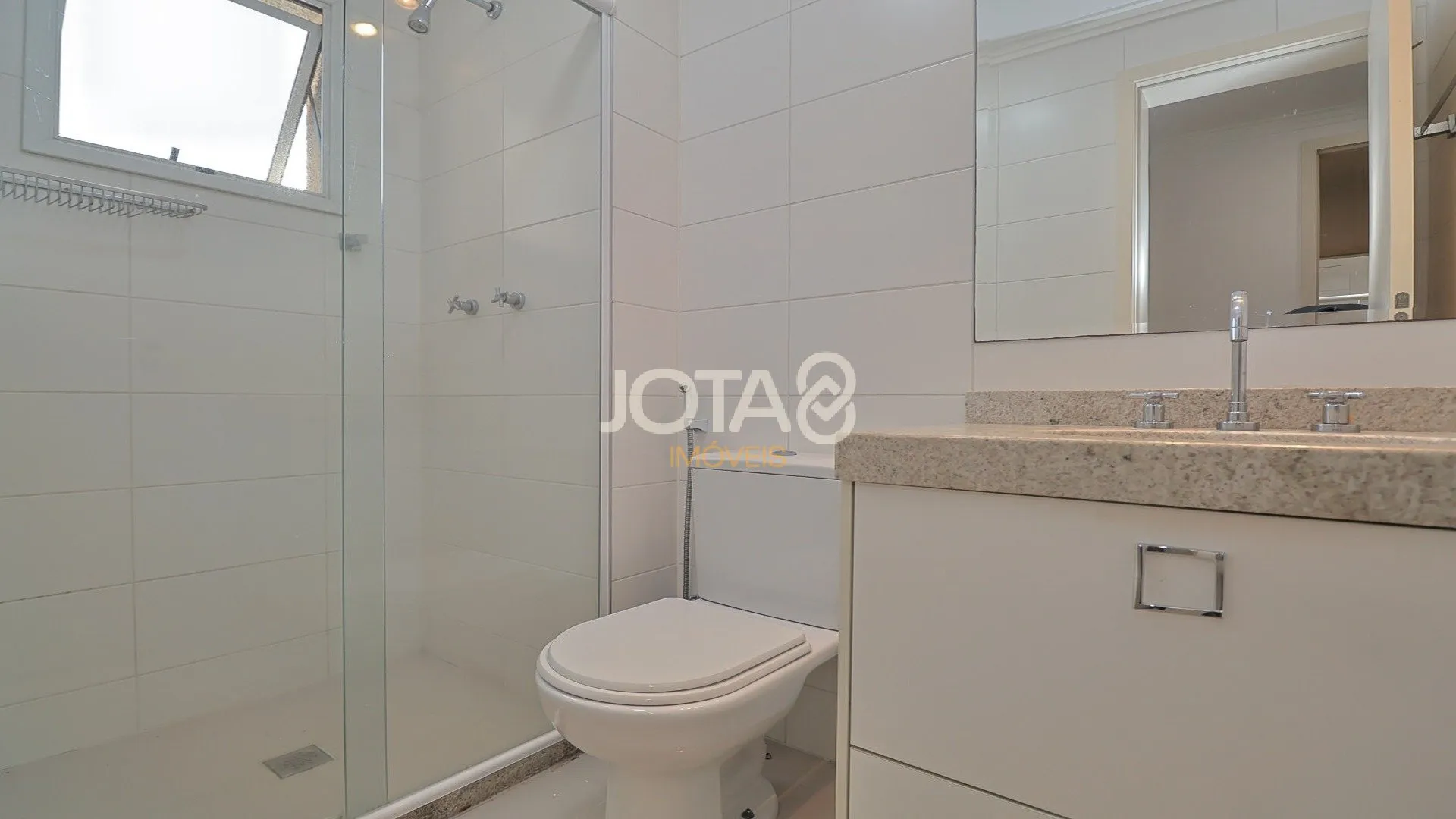 3-bedroom apartment with 185 m² and private BBQ space — photo 11