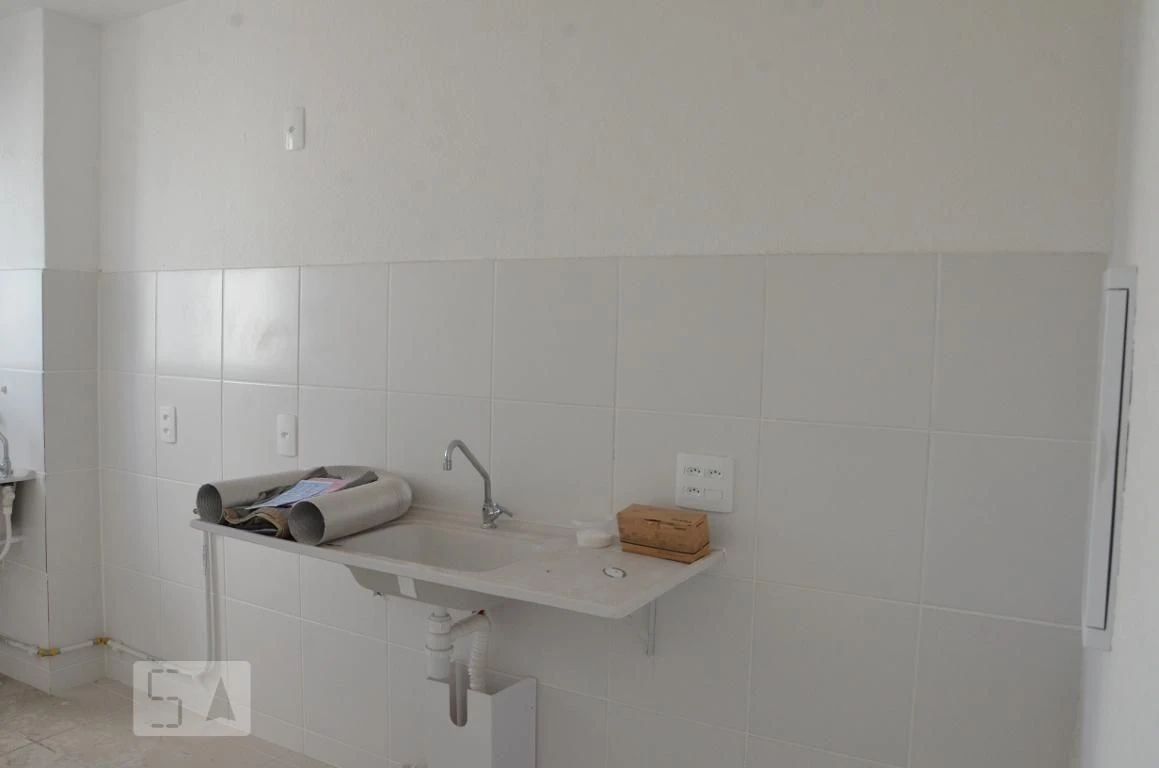Balcony with a grill in a 2-bedroom apartment, 45 m² — photo 54