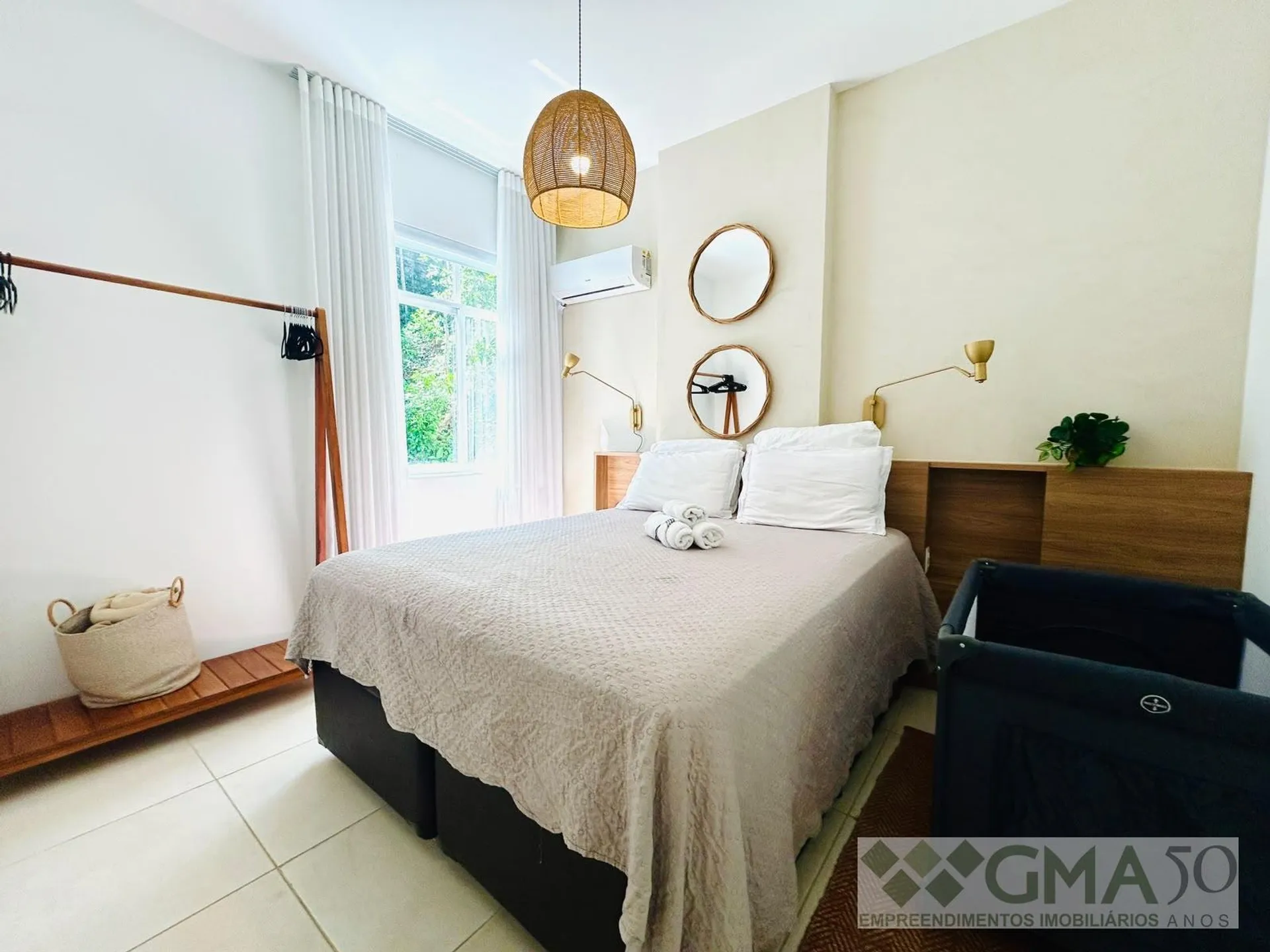 Furnished 90 m² apartment with 2 bedrooms and green views — photo 9