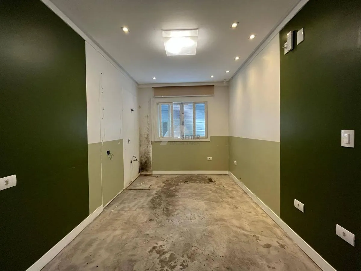 Unfurnished house with a separate kitchen and air conditioning — photo 20