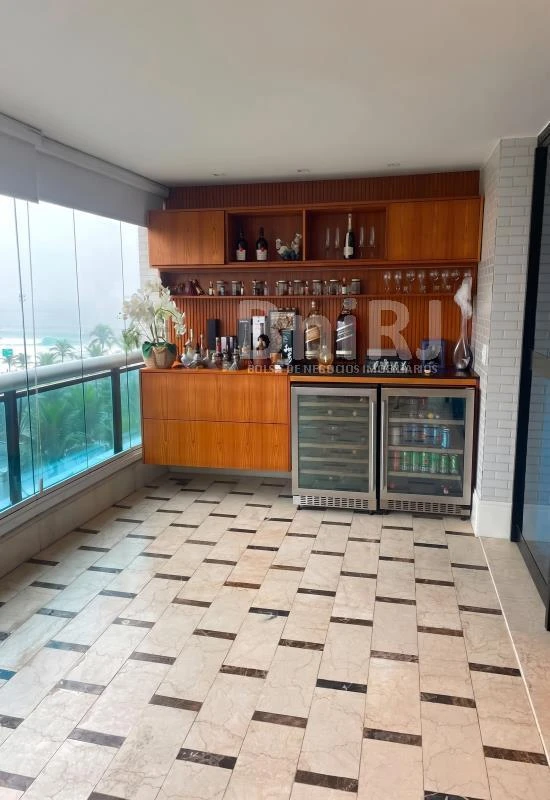 Furnished 190 m² apartment with 4 bedrooms and 4 parking — photo 23